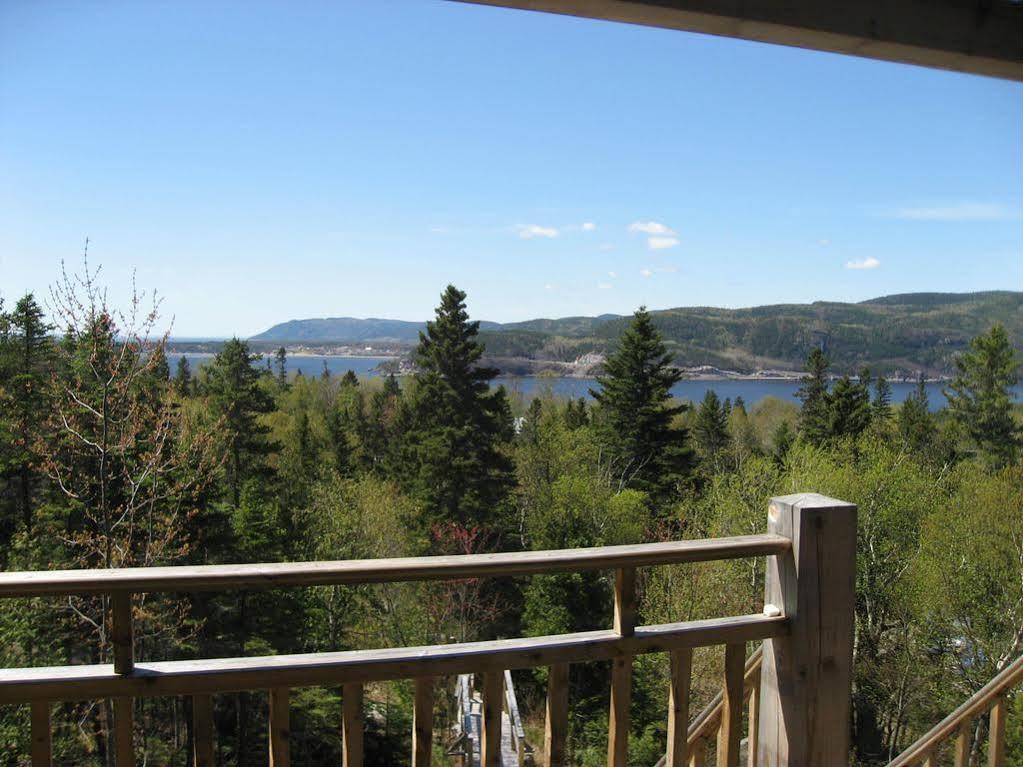 Chalet De La Montagne Vila Tadoussac Exterior foto